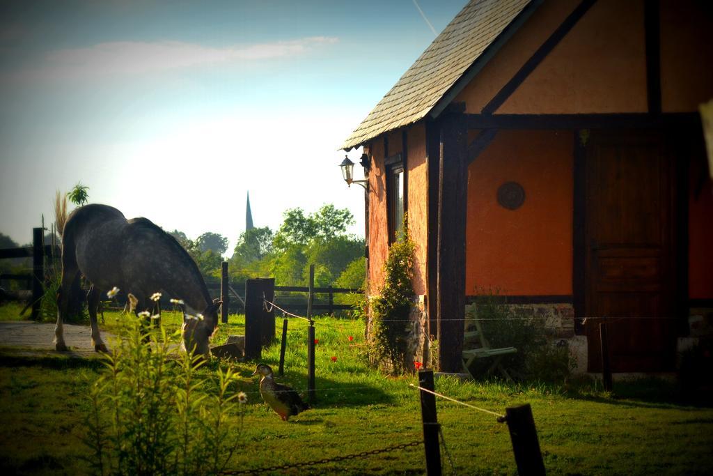 Au Mesnil Le Bas Bray Bed and Breakfast Bures-en-Bray Buitenkant foto