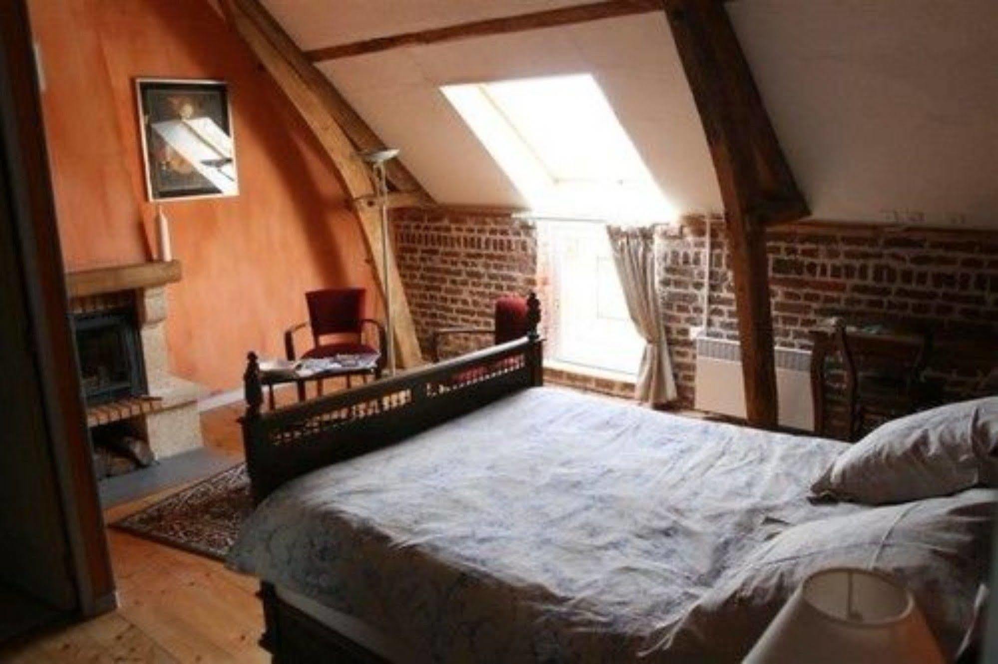Au Mesnil Le Bas Bray Bed and Breakfast Bures-en-Bray Buitenkant foto