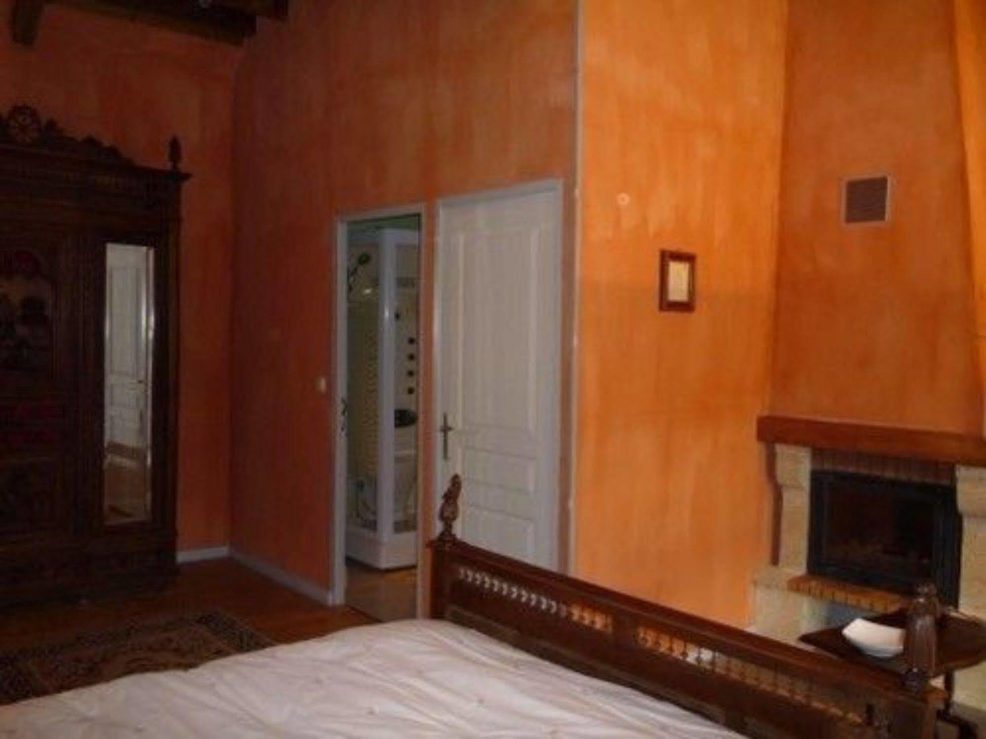 Au Mesnil Le Bas Bray Bed and Breakfast Bures-en-Bray Buitenkant foto