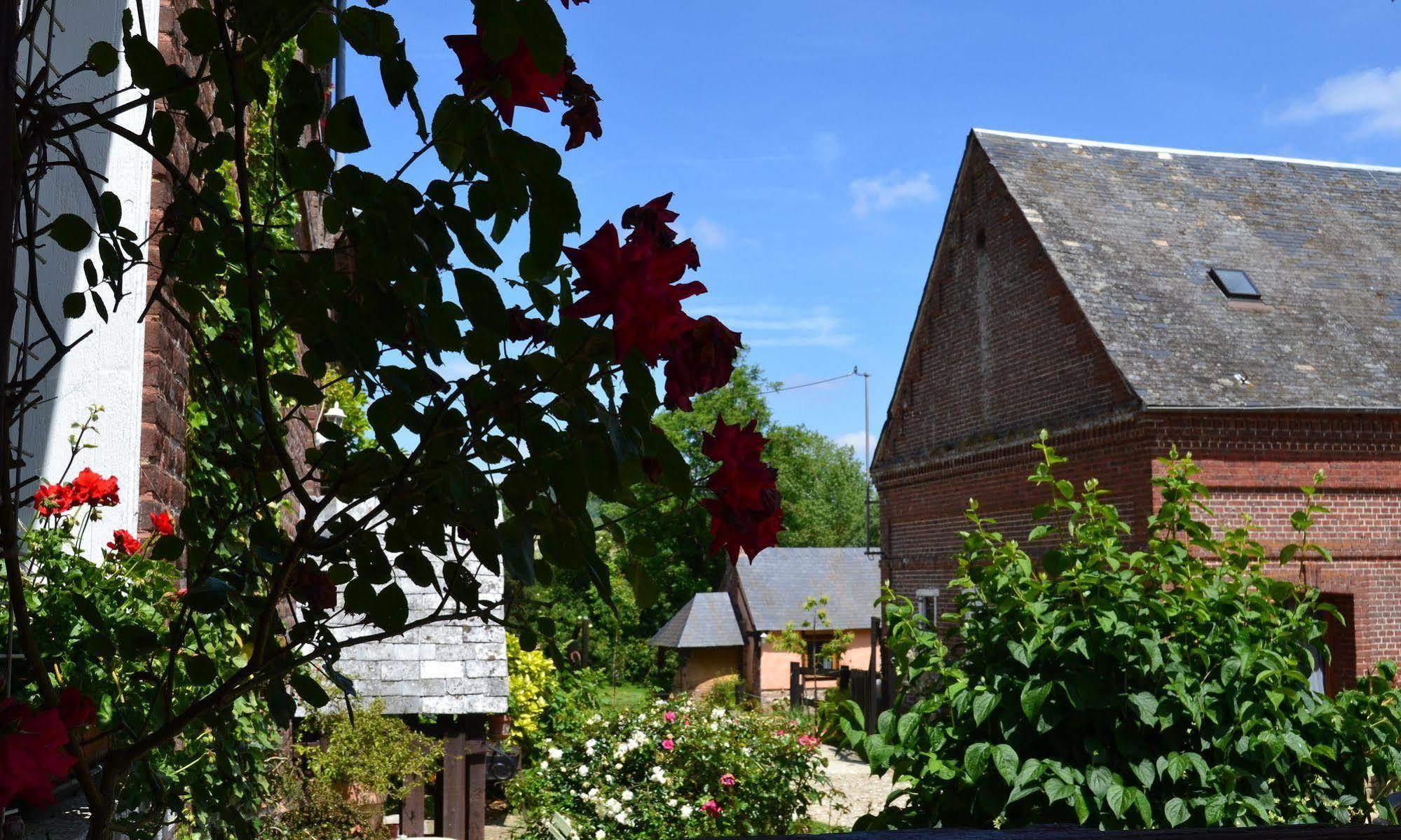 Au Mesnil Le Bas Bray Bed and Breakfast Bures-en-Bray Buitenkant foto